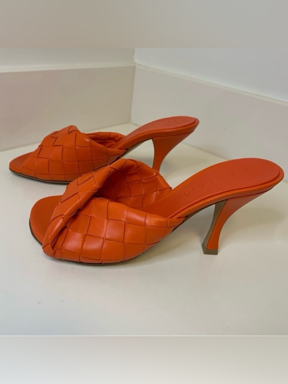 Bottega Veneta Blink Woven Leather Mule Sandals Orange NWT Size 36 - Picture 3 of 10